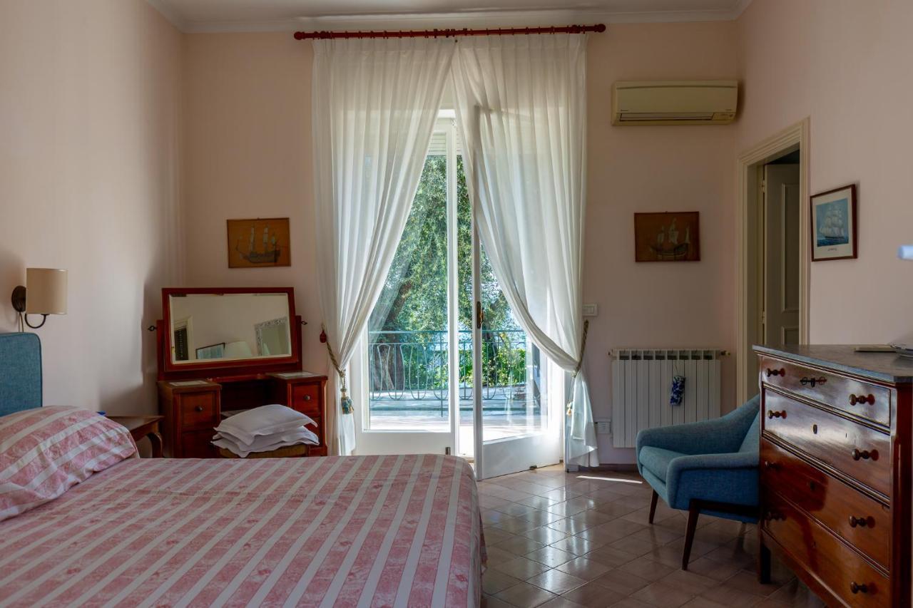 Donna Elisa Península Sorrentina